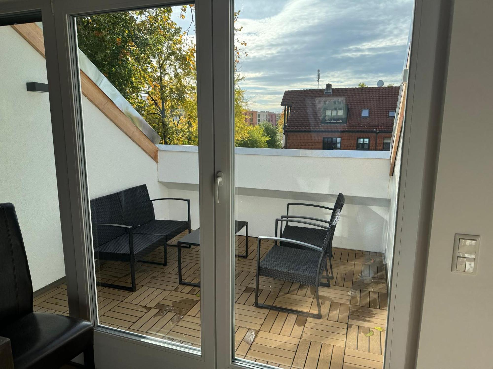 Mm Lodge - Apartments In Innenstadtlage Mit Parkplatz アウグスブルク エクステリア 写真