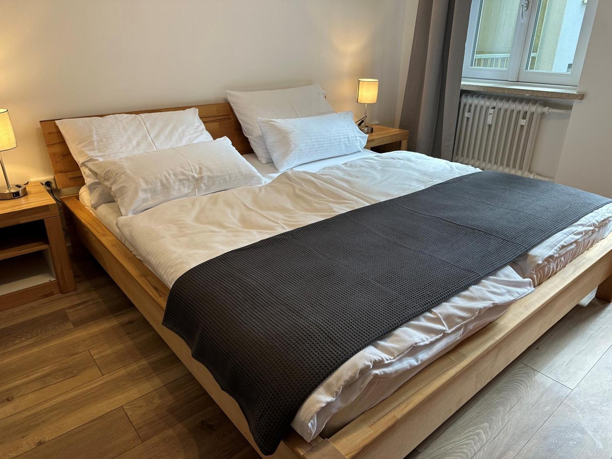 Mm Lodge - Apartments In Innenstadtlage Mit Parkplatz アウグスブルク エクステリア 写真