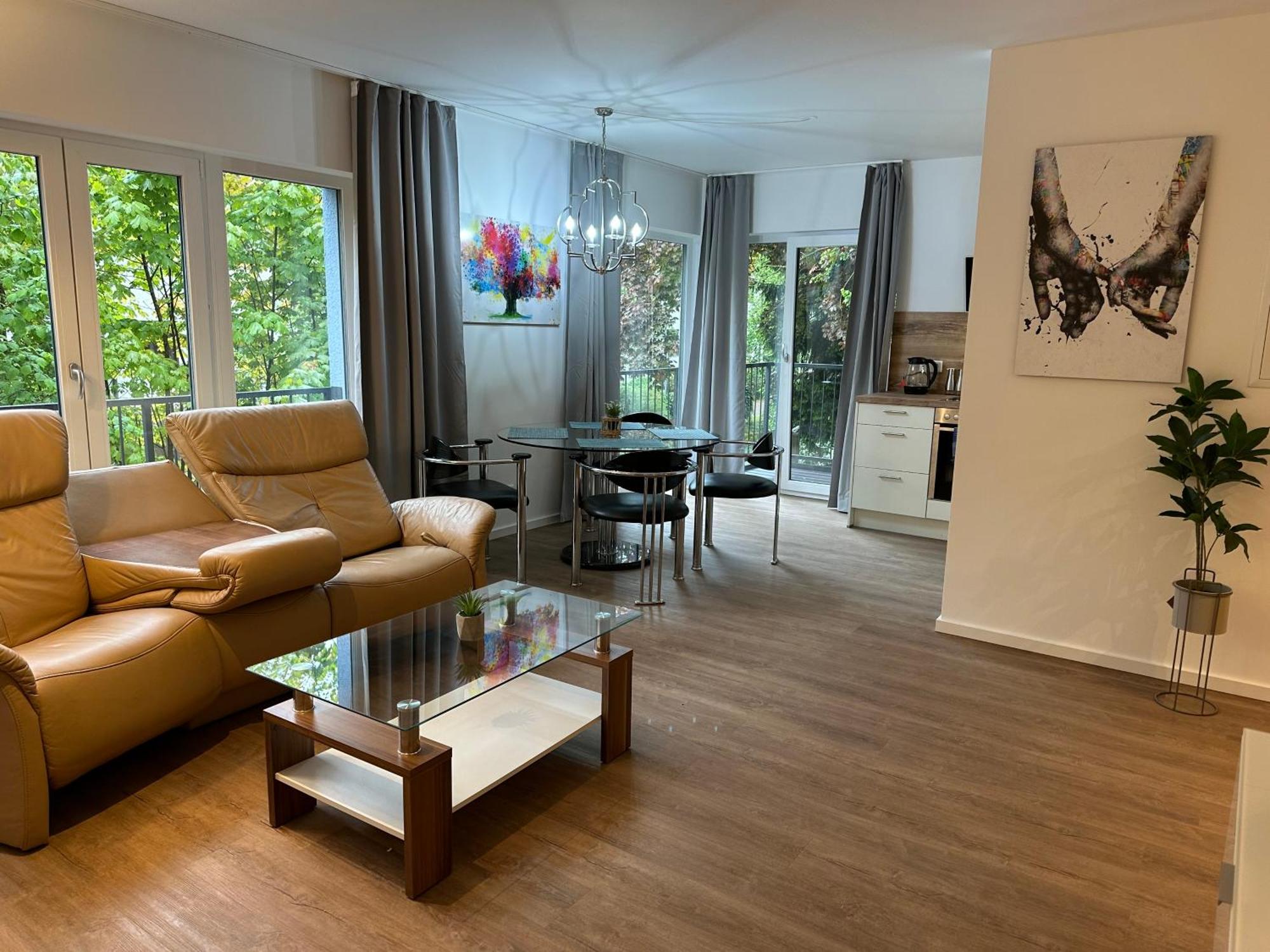 Mm Lodge - Apartments In Innenstadtlage Mit Parkplatz アウグスブルク エクステリア 写真